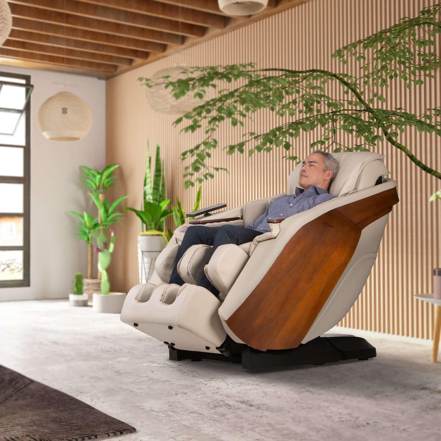 DCore STRATUS-JP 3D Made in Japan Ultra Premium Massage Chair with Forearm Wave Arrays