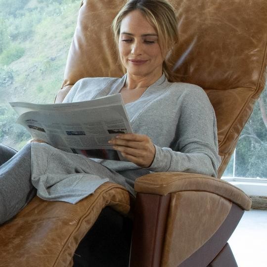 Svago Newton SV630 Zero Gravity Recliner with Heat Therapy, Footrest Extension